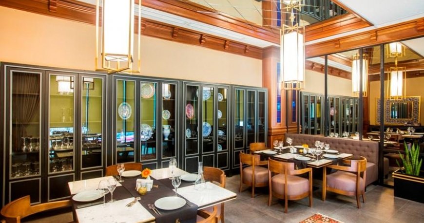 رستوران هتل دیوان اکسپرس