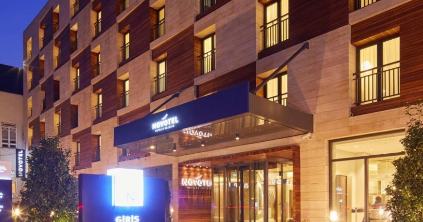 هتل نووتل استانبول