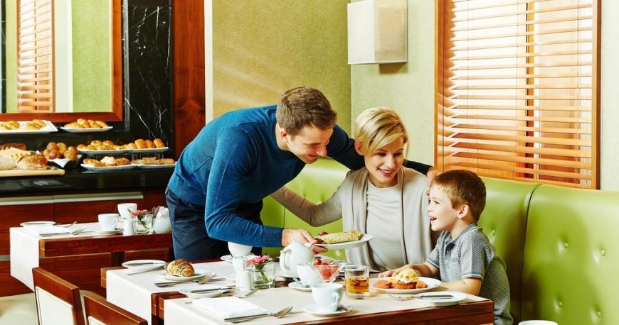 رستوران هتل کورینتیا سنت پترزبورگ