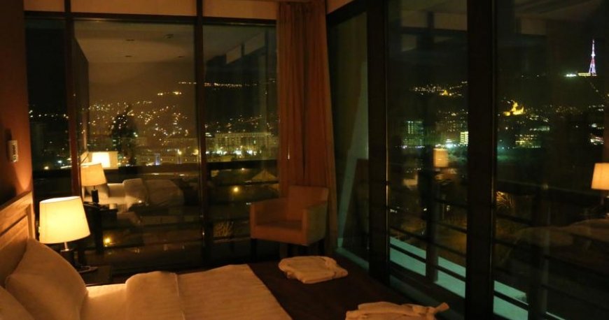 اتاق هتل دلابائوری