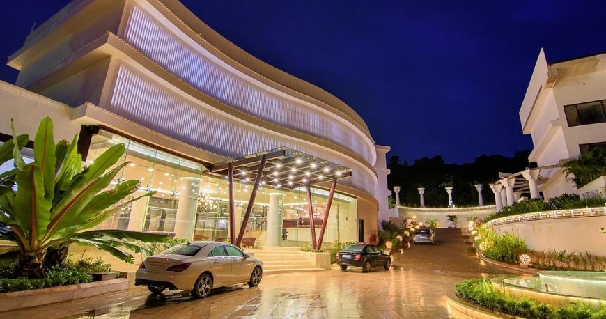 استخر هتل پارک رجیس گوا