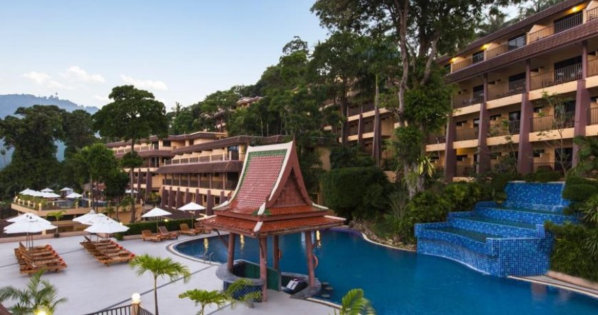 استخر هتل چانالای گاردن پوکت