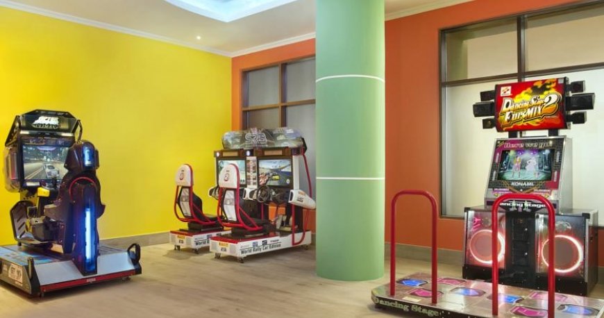 کیدز کلاب هتل دابل تری بای هیلتون مرجان