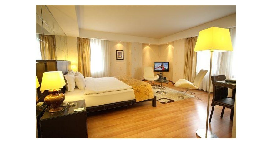 اتاق هتل کارتن