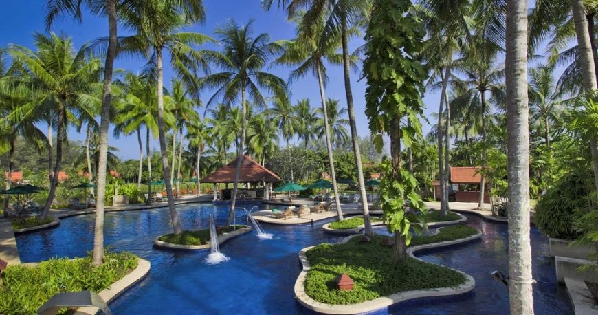 استخر هتل بنیان تری پوکت استخر هتل بنیان تری پوکت