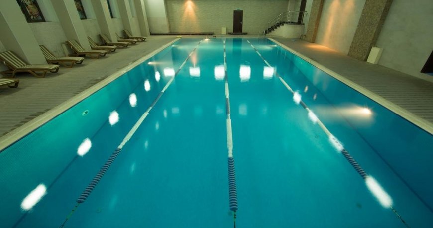استخر هتل قفقاز پارک سیتی باکو