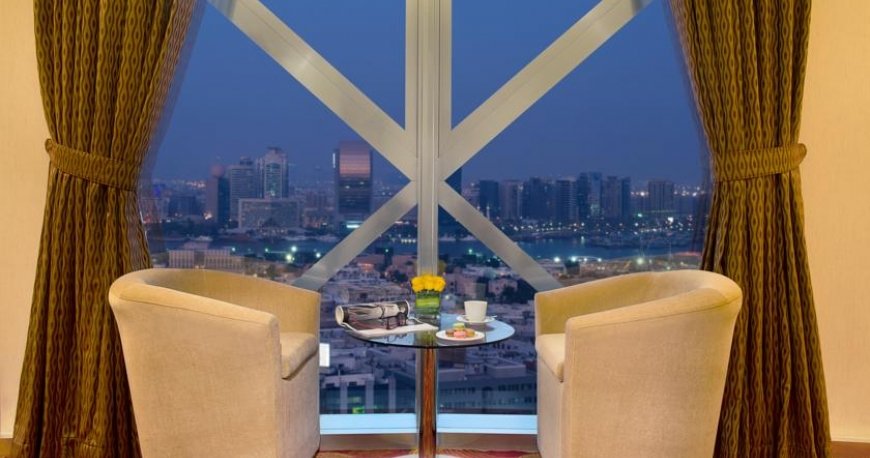 رستوران هتل سیتی سیزن تاور