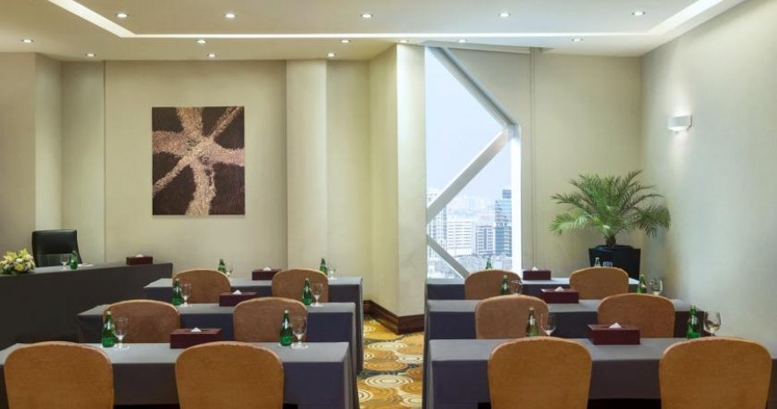 رستوران هتل سیتی سیزن تاور