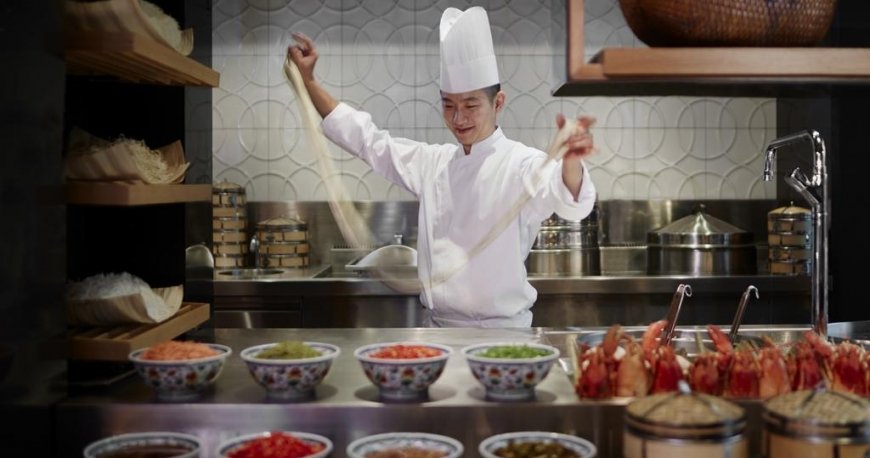 رستوران هتل ریتز کارلتون سنگاپور