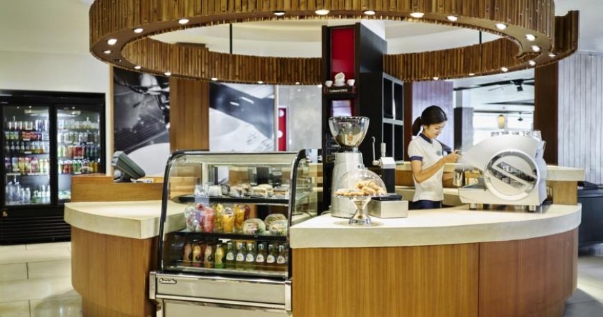 رستوران هتل سوئیسوتل ریزورت