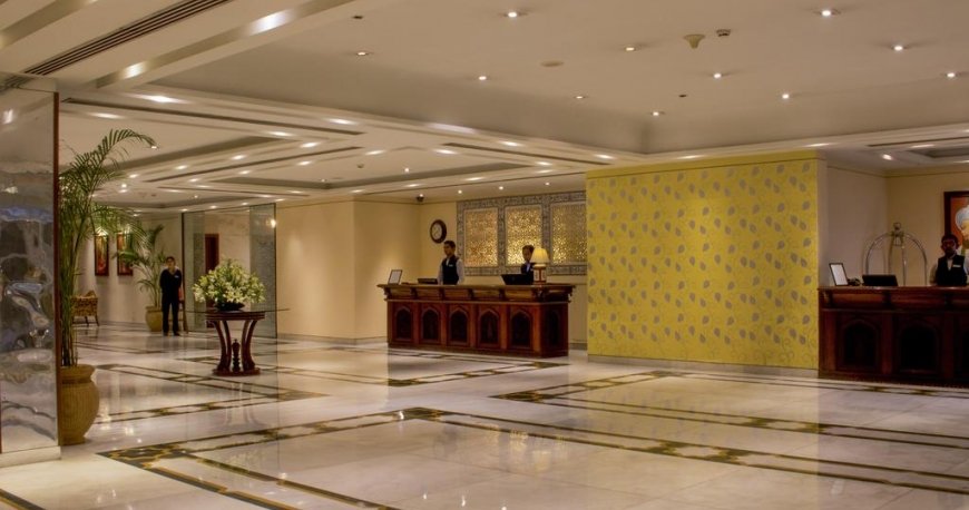 لابی هتل گیت وی فاتح آباد آگرا