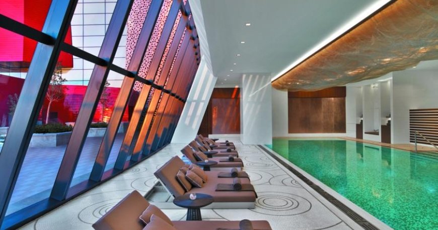 استخر هتل فیرمونت باکو