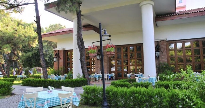 هتل گرند یازیکی کلاب تربان هتل گرند یازیکی کلاب تربان