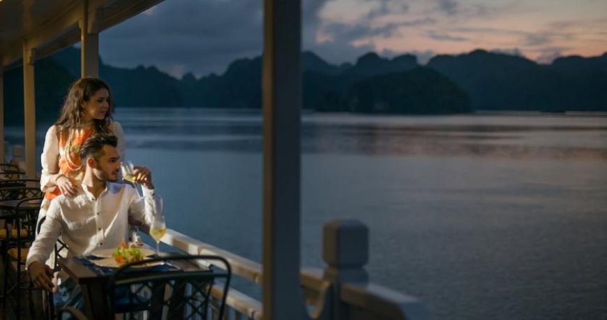 رستوران کشتی کروز