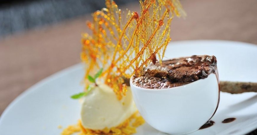 رستوران کشتی کروز