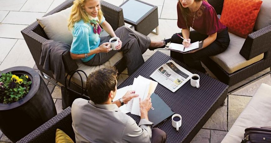 لابی هتل کورت یارد بمبئی لابی هتل کورت یارد بمبئی