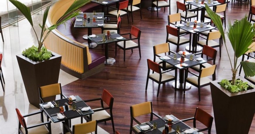 رستوران هتل کورت یارد بمبئی رستوران هتل کورت یارد بمبئی