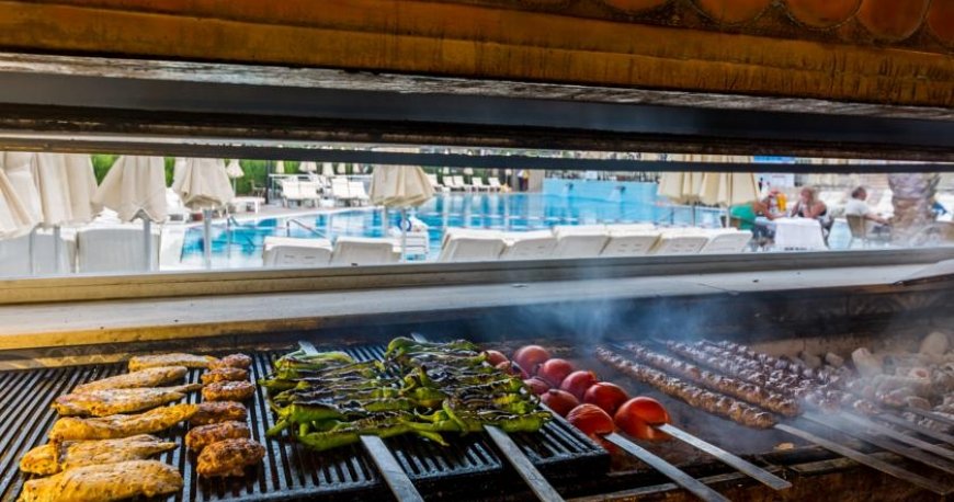 رستوران هتل آکوا