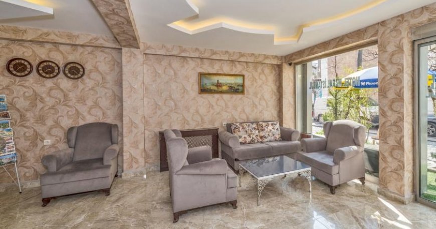 لابی هتل مارال