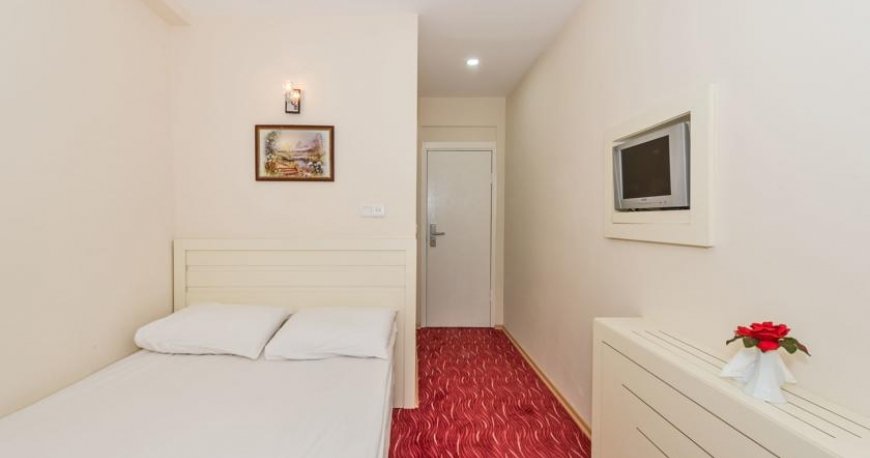 اتاق هتل مارال