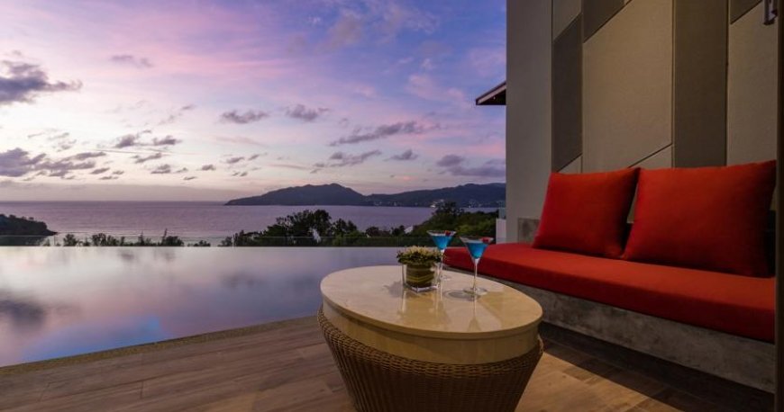 استخر هتل کرست ریزورت اند پول ویلاز