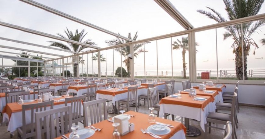 رستوران هتل گرند پارک کمر آنتالیا ترکیه