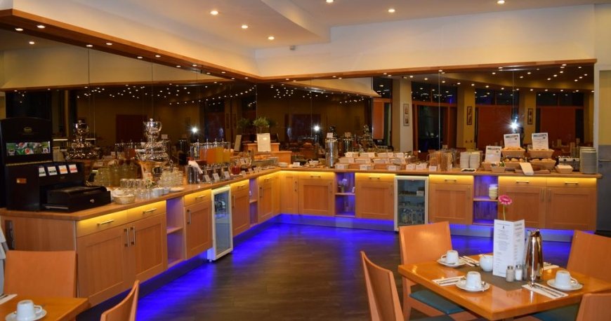 رستوران هتل بست وسترن آم بورسیگتورم برلین رستوران هتل بست وسترن آم بورسیگتورم برلین