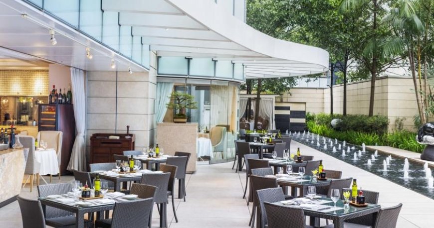 رستوران هتل سینت رجیس سنگاپور