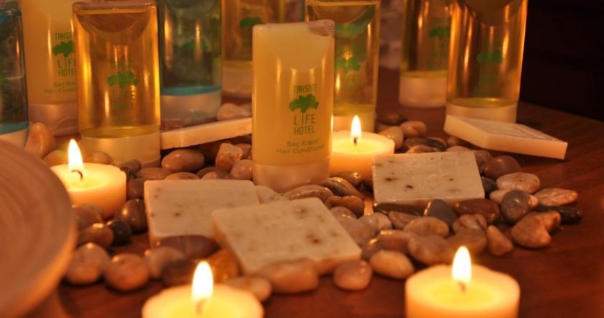 رستوران هتل تکسیم لایف