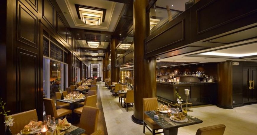 رستوران کشتی کروز