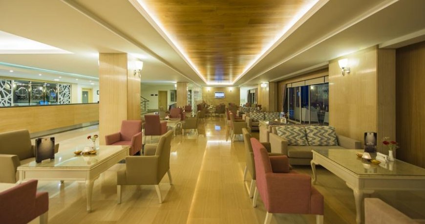 لابی هتل گرند پارک کمر آنتالیا ترکیه