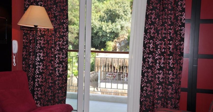 اتاق هتل مرسوی اکسکلوسیو آکوا