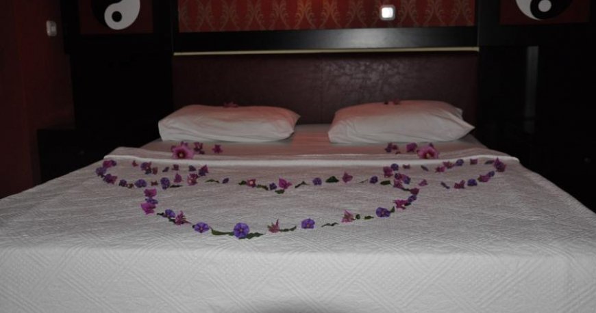 اتاق هتل مرسوی اکسکلوسیو آکوا