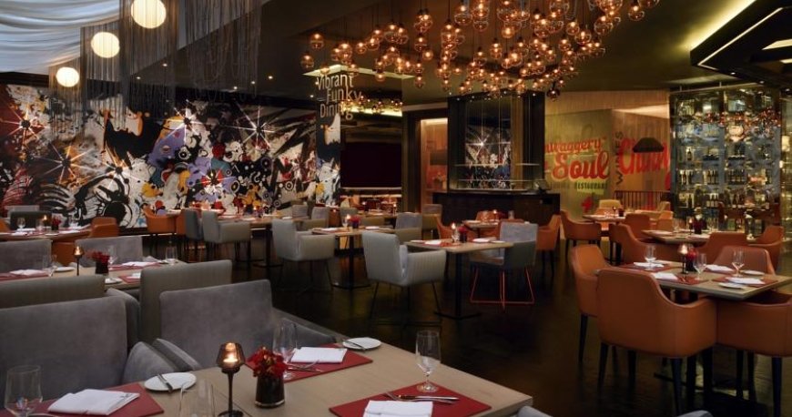 رستوران هتل موونپیک جمیرا دبی