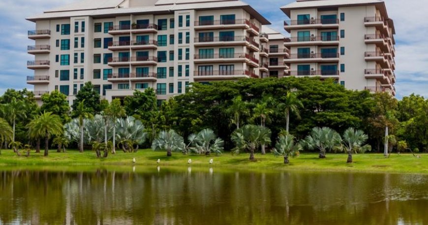 رستوران هتل رین ریزورت