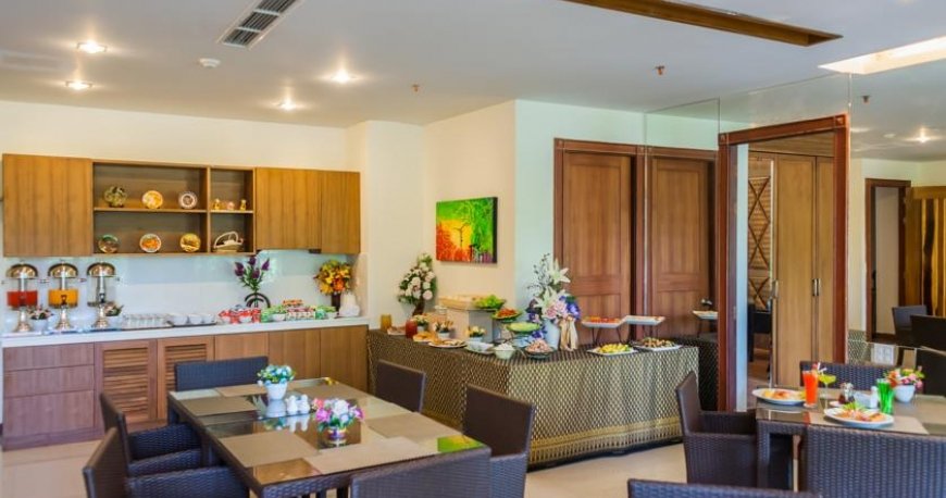 رستوران هتل رین ریزورت