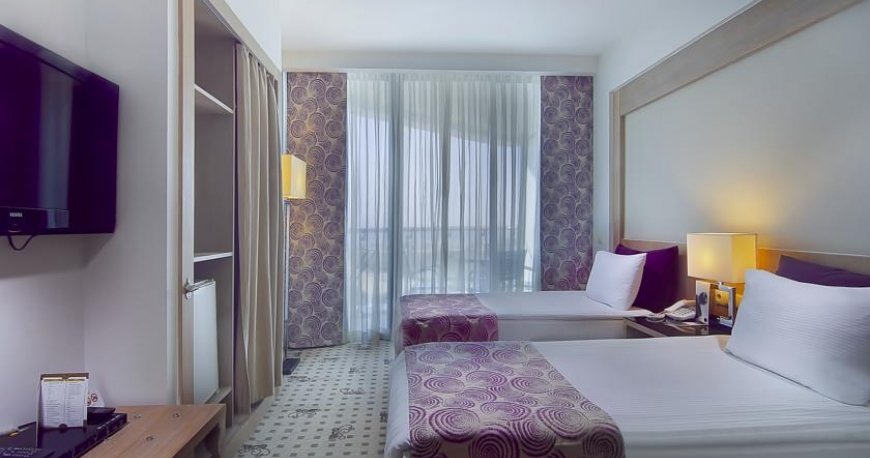 اتاق هتل بایا لارا