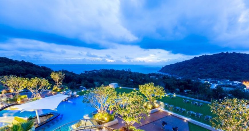 هتل کرست ریزورت اند پول ویلاز