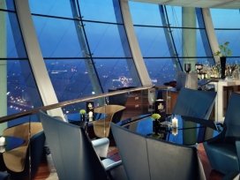 هتل سوئیس اتل کرَزنی هلمی