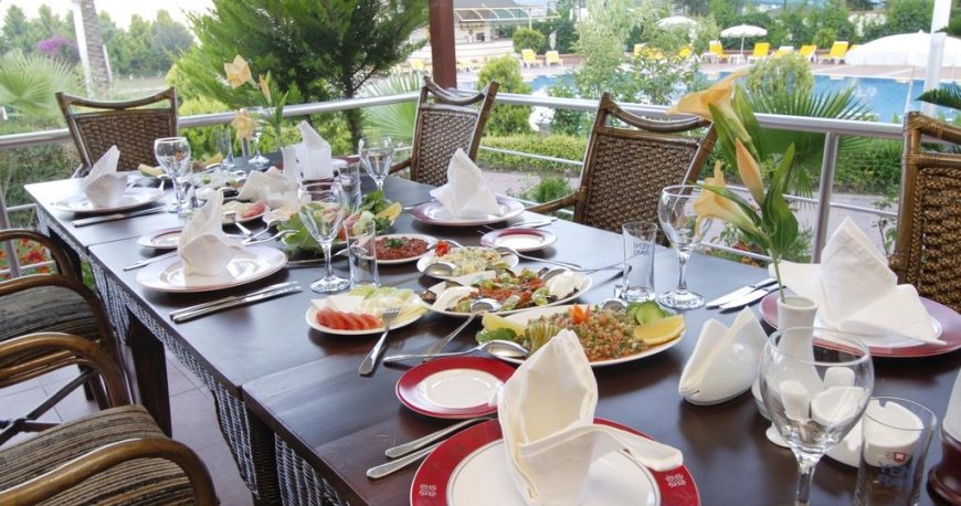 رستوران هتل رز رزیدنس بیچ آنتالیا