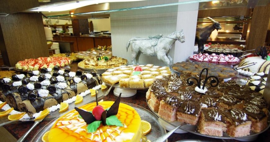 رستوران هتل رز رزیدنس بیچ آنتالیا