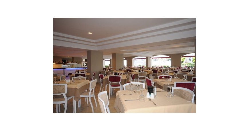 رستوران هتل لونا بیچ دلوکس رستوران هتل لونا بیچ دلوکس