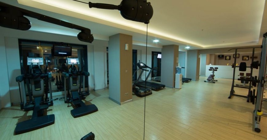 سالن بدنسازی هتل قفقاز باکو سیتی