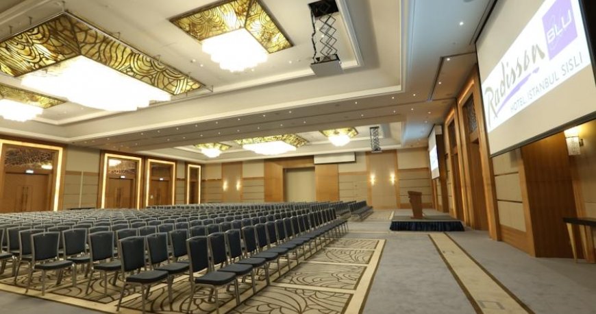 سالن کنفرانس هتل رادیسون بلو استانبول