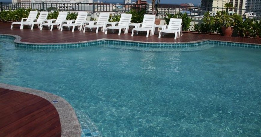 استخر هتل پیادا رزیدنس پاتایا تایلند