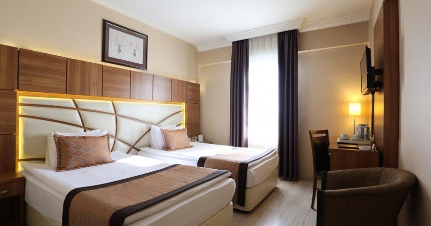 اتاق هتل رومی قونیه