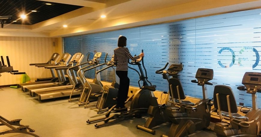 سالن بدنسازی هتل گلدن کوست باکو