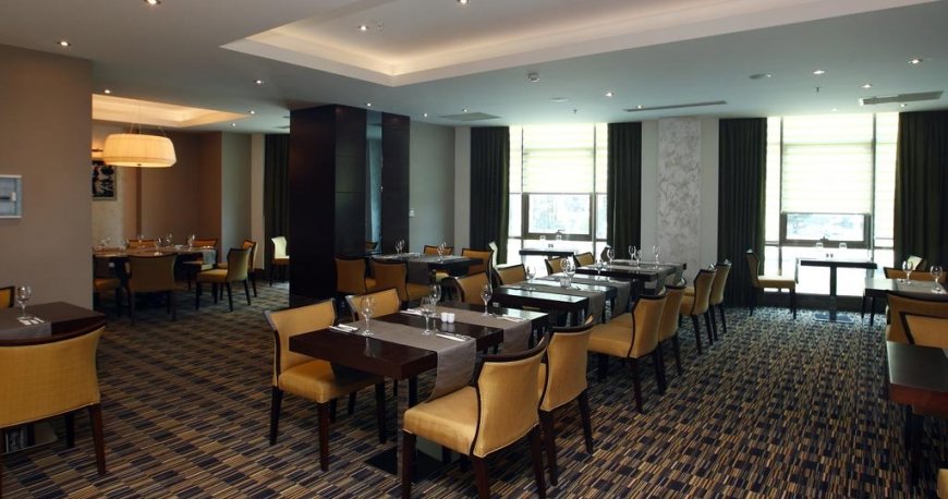 رستوران هتل قفقاز باکو سیتی