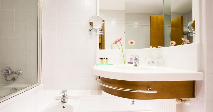 سرویس بهداشتی هتل کورینتیا سنت پترزبورگ