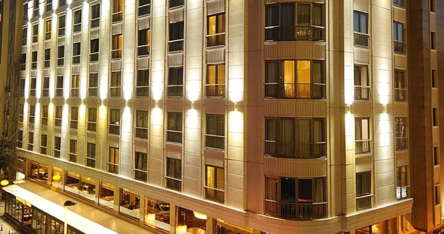 هتل تایتانیک سیتی استانبول